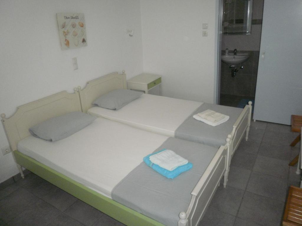 Hotel Katerina Piso Livadi Room photo